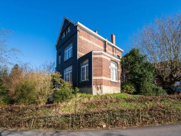 1310, Brabant wallon, Wallonie - Tuin, Parkeerplaats