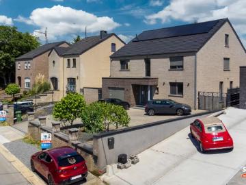 Villa te koop in Liège - Parkeerplaats
