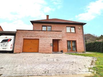 à vendre Villa Monceau sur Sambre rue des Ecoles
