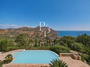 A vendre Villa provençale 7 chambres Vue mer panoramiq. 285m² Saint Raphaël