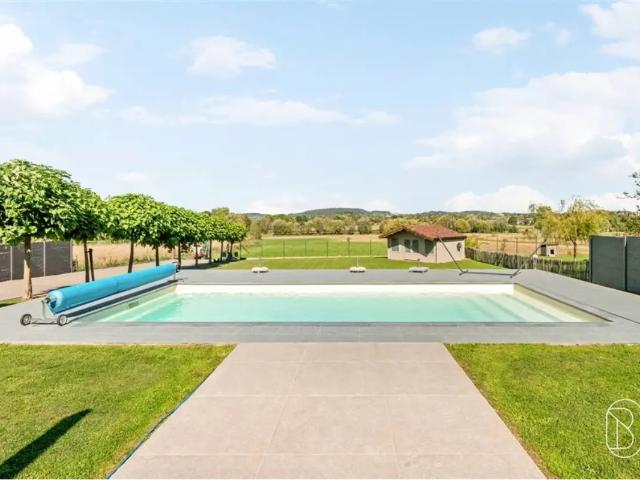 à vendre Villa Saint Sauveur Rue du Garceau