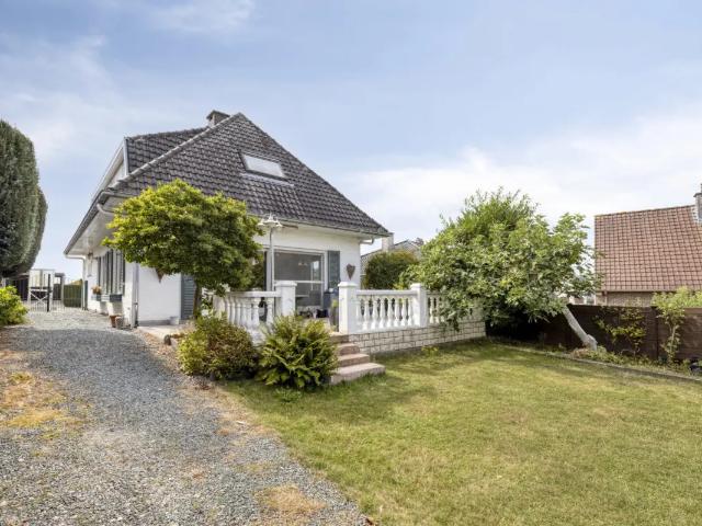 à vendre Villa Sint Pieters Leeuw Begoniastraat