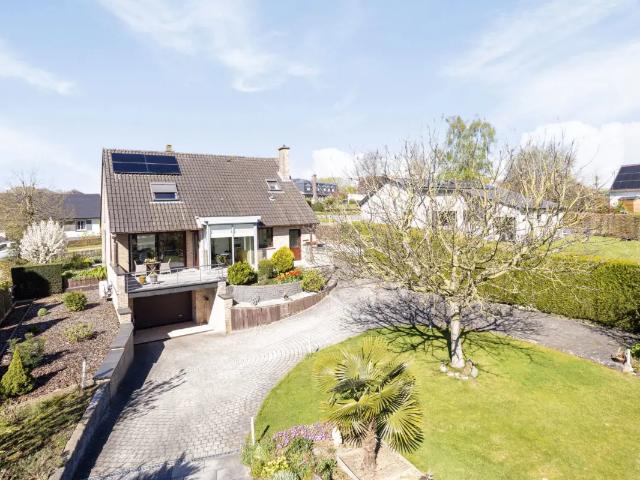 à vendre Villa Sint Pieters Leeuw Brusselbaan