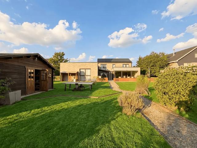 à vendre Villa Somme Leuze Rue de Larmont