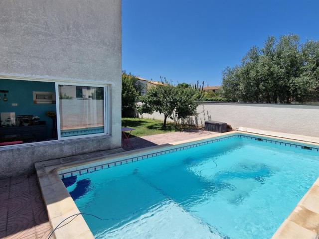 À vendre à Mauguio: Villa T5 de 168m2 avec piscine 168m² Mauguio