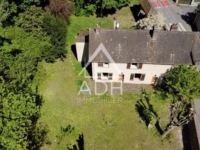 A VENDRE A MAUREPAS Village Maison en pierre de 5 pièces 3 c