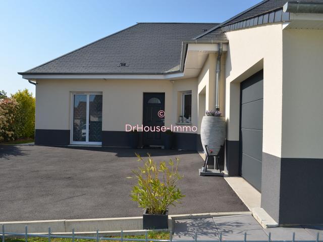 A vendre à MENNEVAL une maison contemporaine proche de toutes les commodités