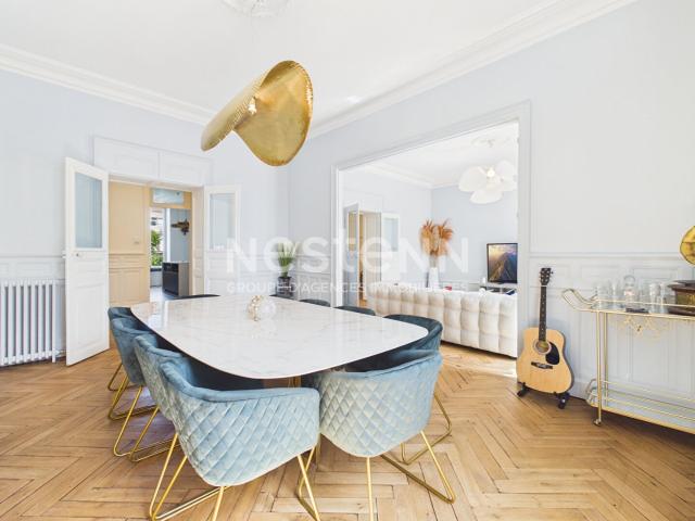 A vendre à Aurillac, à deux pas du centre ville, Appartement. 179m² Aurillac
