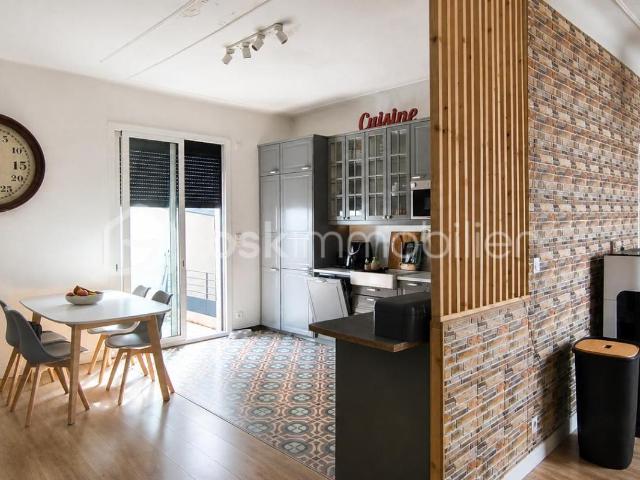 À VENDRE à Canohès Appartement T5 129 m² 2 Terrasses + grand sous sol de 44 m²+ 2 Places de parking