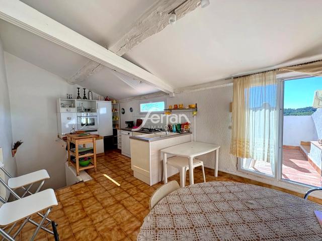 À vendre à Claviers Lumineux duplex avec terrasse 57m² Claviers
