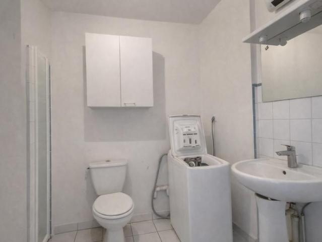 A VENDRE A FRANOIS, T2 DE 39m2, SPECIAL INVESTISSEUR