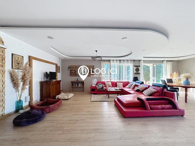 À vendre à Ger: villa avec 4 chambres avec LOG'ICI NOUSTY 273m² Ger