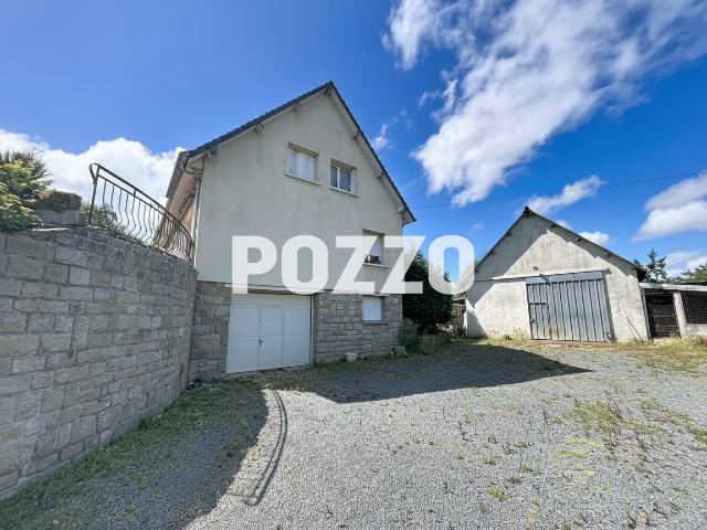 A VENDRE à Isigny Le Buat Maison 153 m2