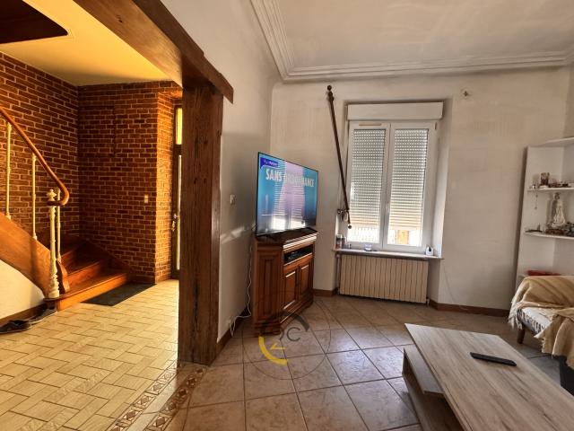 À vendre à Longwy 54: maison jumelée 5 pièces avec 3 chambres