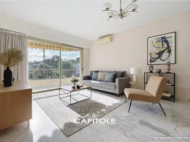 À Vendre – à pied des plages et commerces, au calme, Apparte. 80m² Antibes