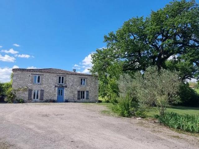 A vendre. A quelques minutes de Montpezat de Quercy