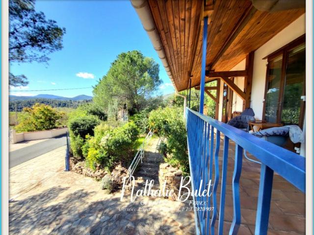 À vendre à Roquebrun – Authentique maison familiale avec vue imprenable sur la vallée