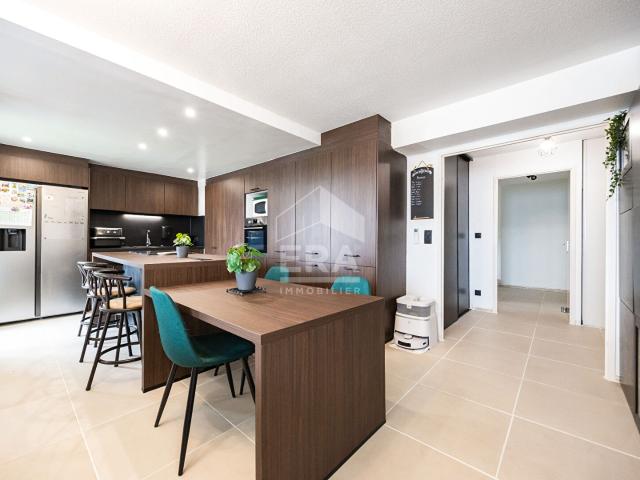 Saint Estève Domaine d'Aguzan: Appartement 5 pièces avec terrasse et 2 parkings à vendre