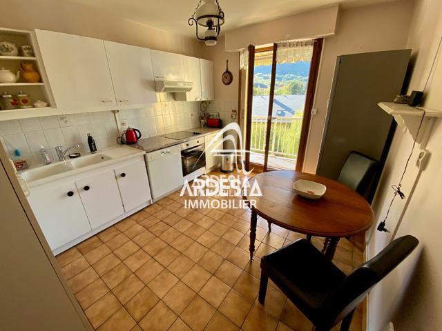 À vendre à Saint Jean de Maurienne Appartement lumineux avec balcon et garage