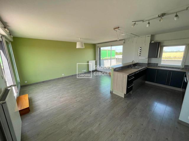 A VENDRE AGENCE GIBOIRE PACE Appartement duplex 90m2 en dernier étage à Pacé 10min de RENNES