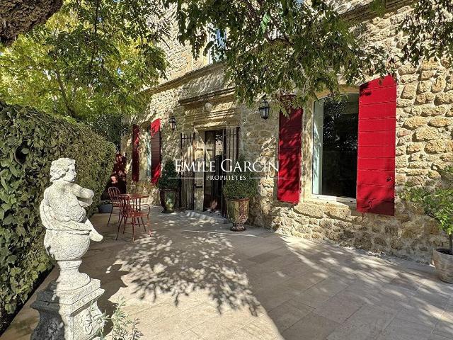 A vendre Ancien presbytère du XVIIIe siècle Entre Aix en. 291m² Aix en Provence