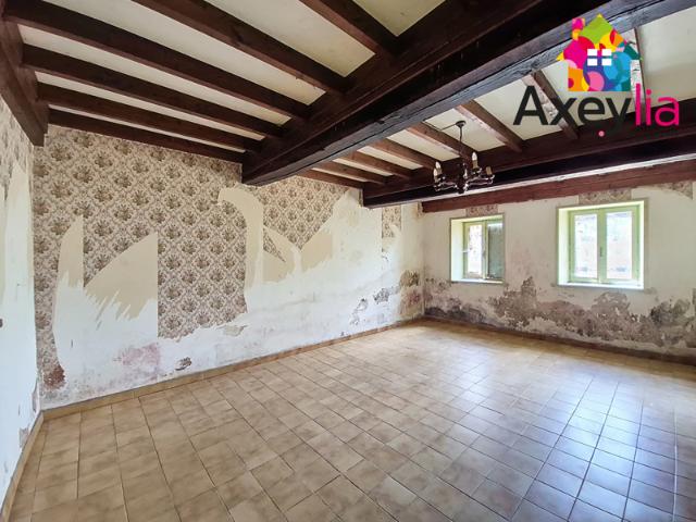 À VENDRE ANCIENNE FERME À RESTAURER 10KMS DE CHAUFFAILLE