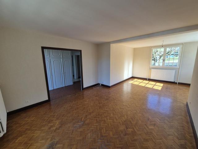 À VENDRE Appartement 4 pièces avec garage et cave
