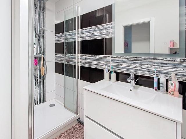 Appartement 4 pièces entièrement rénové à Carbon Blanc