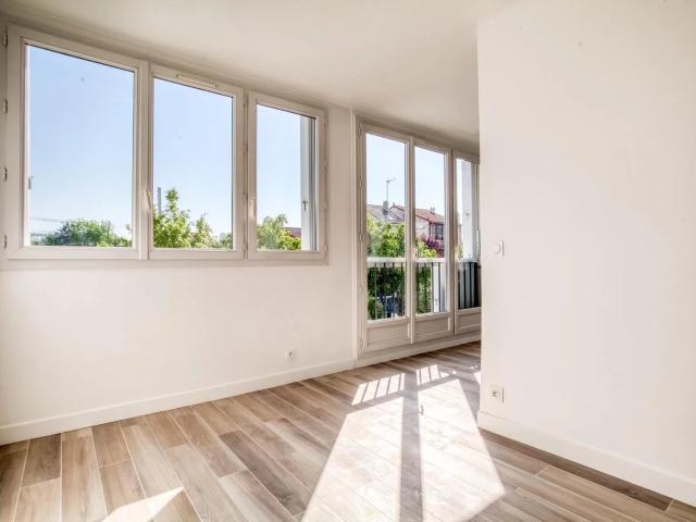 A VENDRE APPARTEMENT 4 PIÈCES QUARTIER MONT VALERIEN RUEIL MA