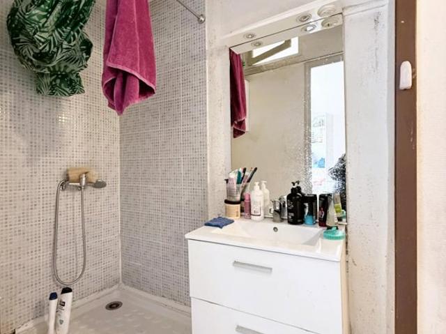 À VENDRE APPARTEMENT – 64 m² À RÉNOVER – POTENTIEL T3 EXCEPTIONNEL – QUARTIER BAILLE – MARSEILLE 5? – RENDEMENT LOCATIF ÉLEVÉ