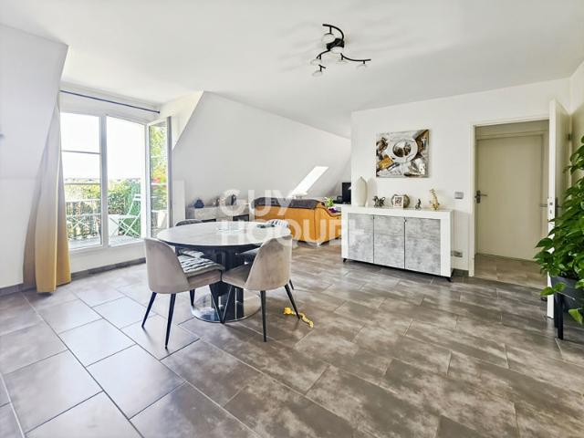 À vendre: Appartement 5 pièces à FONTENAY TRESIGNY