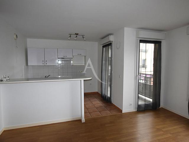 À vendre: Appartement 2 pièces à Combs la Ville