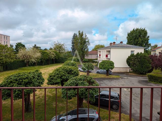 À vendre Appartement 3 pièces avec balcon, garage et cave