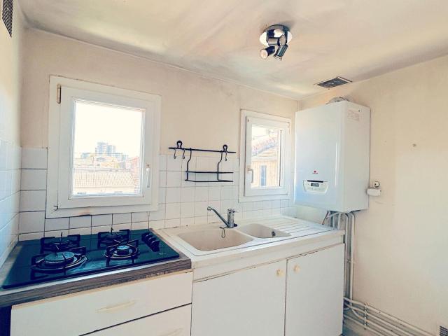 A Vendre Appartement 3 Pieces Bordeaux Barriere De Toulous. 59m² Bordeaux