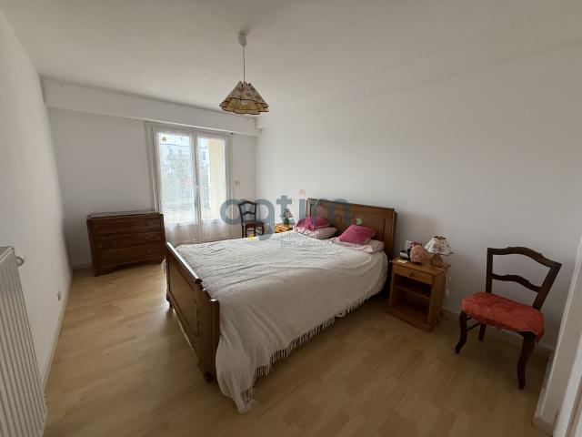 À vendre Appartement T3 avec balcon, cave et parking Centre ville de La Roche sur Yon