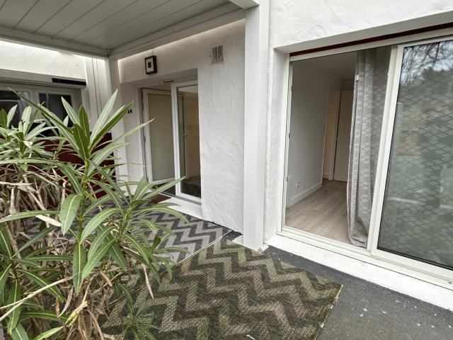 À VENDRE: Appartement T3 avec Terrasse et Parking Urrugne