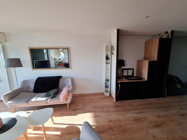A VENDRE Appartement T3 de 88m2 avec véranda quartier LA TERRASSE