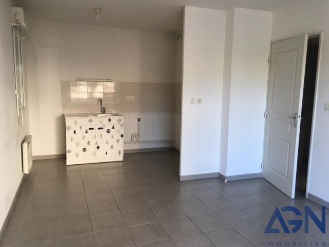 À VENDRE: APPARTEMENT T2 DE 42,60M2 AVEC TERRASSE ET GARAGE