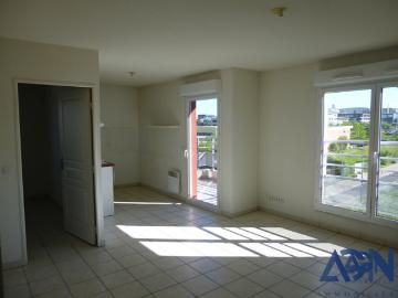 À VENDRE: APPARTEMENT T2 DE 45,60M2 AVEC TERRASSE ET PARKIN