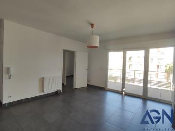 À VENDRE: APPARTEMENT T2 DE 45.1M2 AVEC TERRASSE ET PARKING
