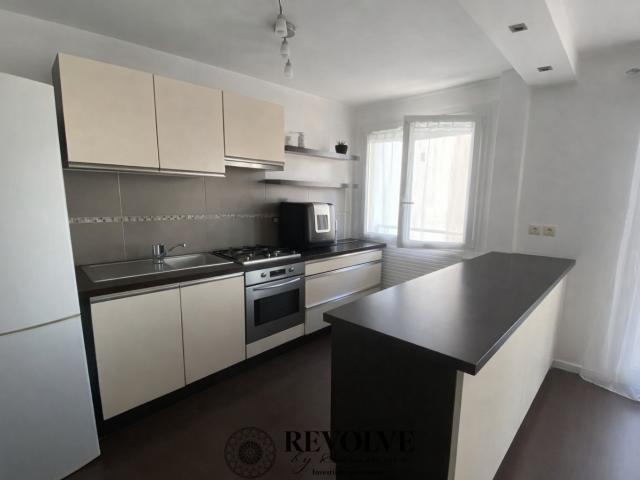 A VENDRE APPARTEMENT T2 QUARTIER BOURROCHES