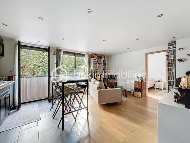 Urgent Appartement T4 traversant de 66 m² au calme