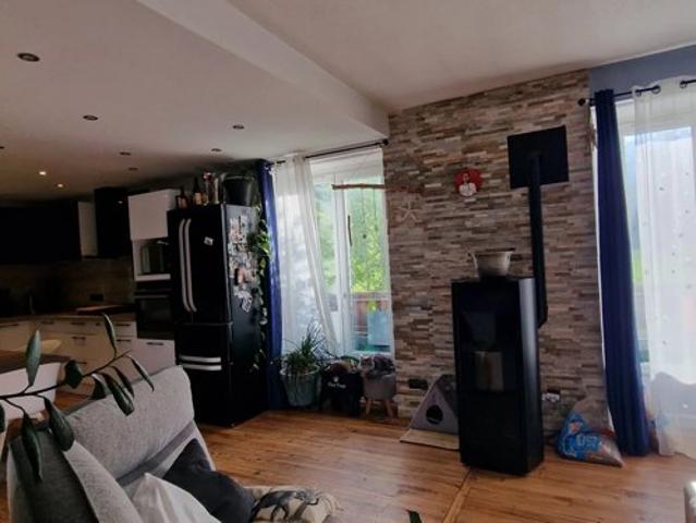A VENDRE APPARTEMENT T4 AU PORTE DE LA VALEE DU VALGODEMARD