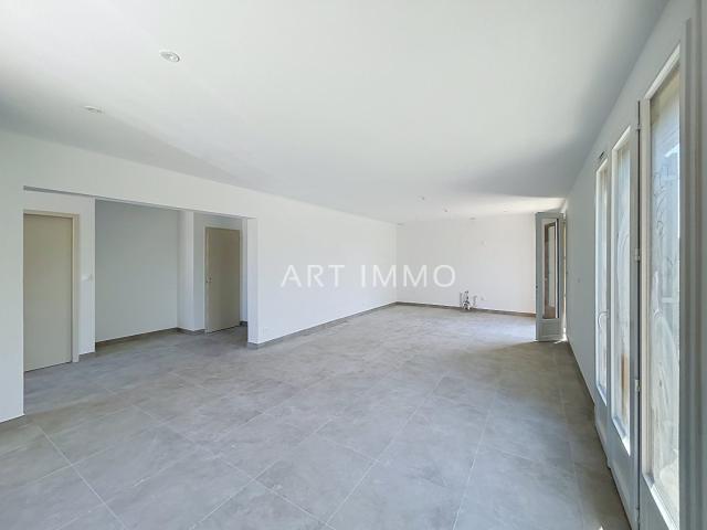 A Vendre Appartement Trois Chambres Avec Balcon. 110m² L'Isle sur la Sorgue