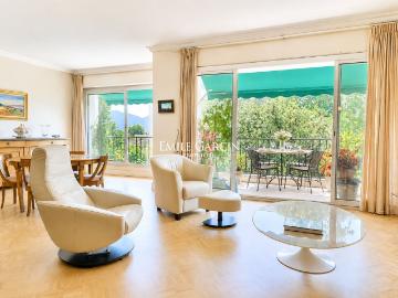 A vendre Appartement traversant au calme Marseille 8ème. 117m² Marseille 8ème