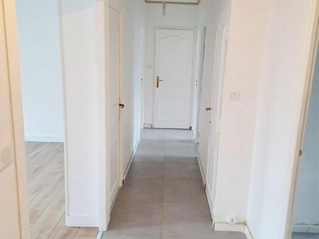 À Vendre Appartement Traversant de 73 m² EYBENS