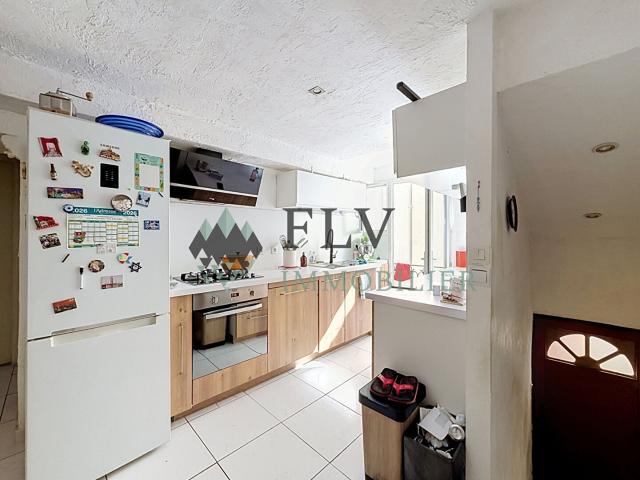 A vendre Appartement avec dépendances atypiques