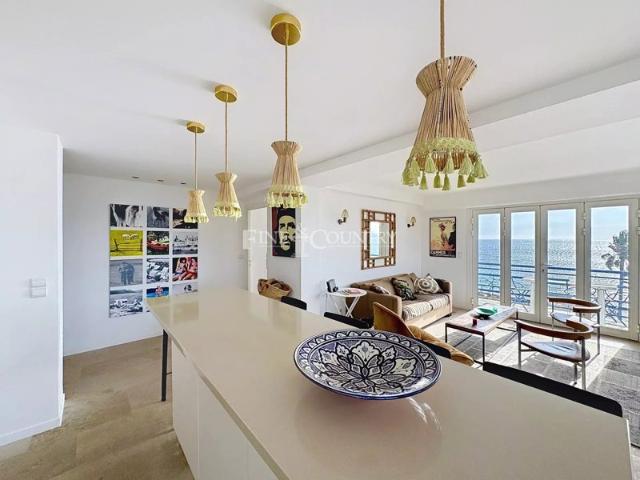 A vendre appartement Cannes Plages du Midi Croix des Gardes vue mer panoramique