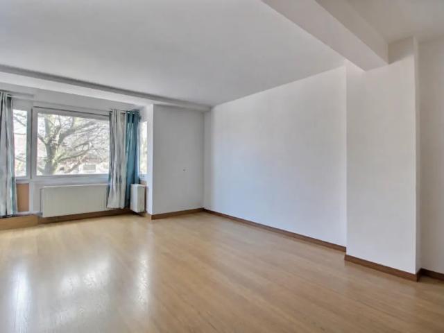 à vendre Appartement Charleroi Boulevard Paul Janson 9/3