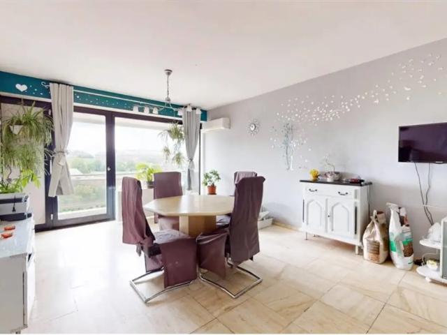 à vendre Appartement Charleroi Rue Émile Maufort